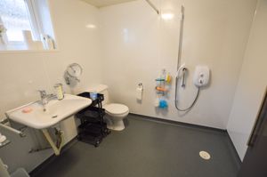 Ensuite- click for photo gallery